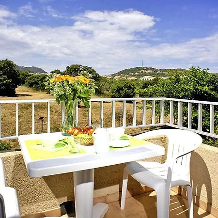 In Ile Rousse Near Sandy Beaches * LʼÎle-Rousse