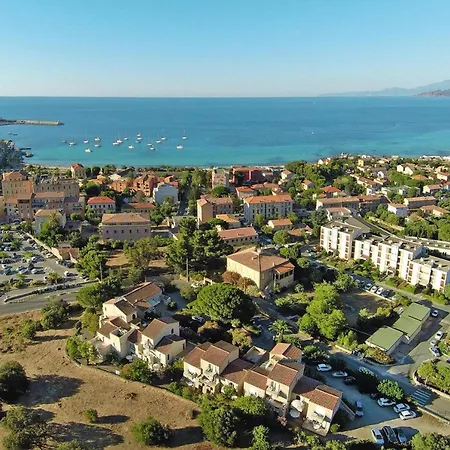 In Ile Rousse Near Sandy Beaches * LʼÎle-Rousse