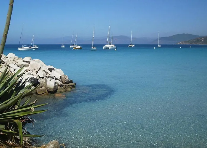 度假居 In Ile Rousse Near Sandy Beaches *